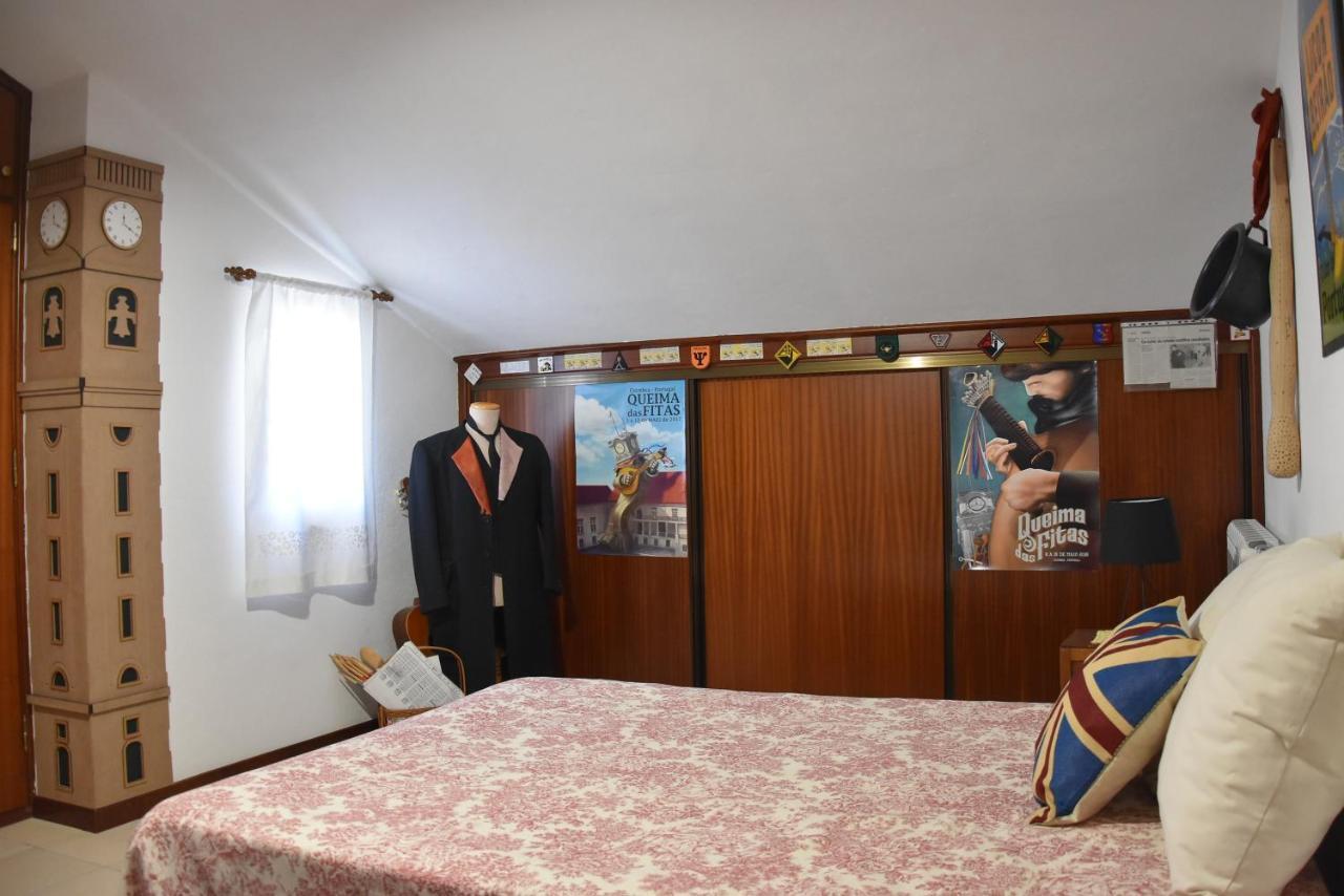 Casa Mouramortina วิลา โนวา เจ ปัวอาเรส ภายนอก รูปภาพ